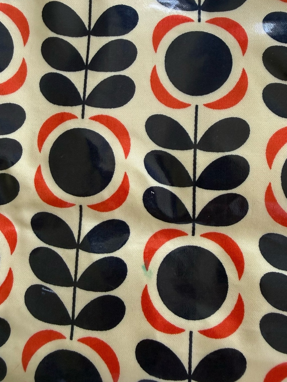 Orla Kiely Classic Flower and Stem Pattern Bag - Picture 16 of 16